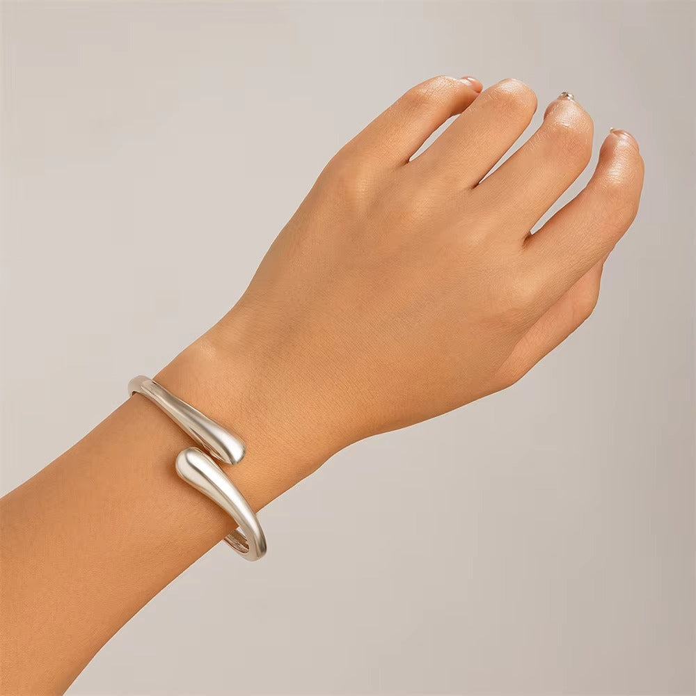Rahma Haya Wave Bracelet